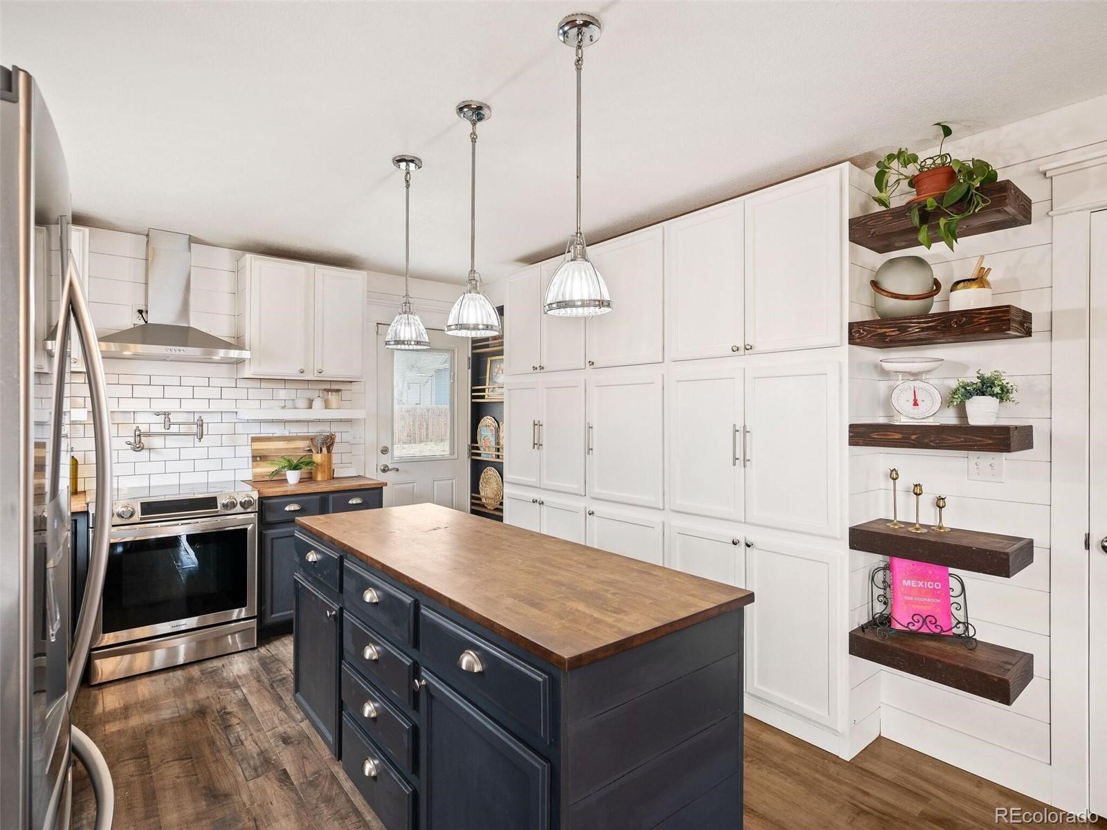 1119 Sandra Drive
