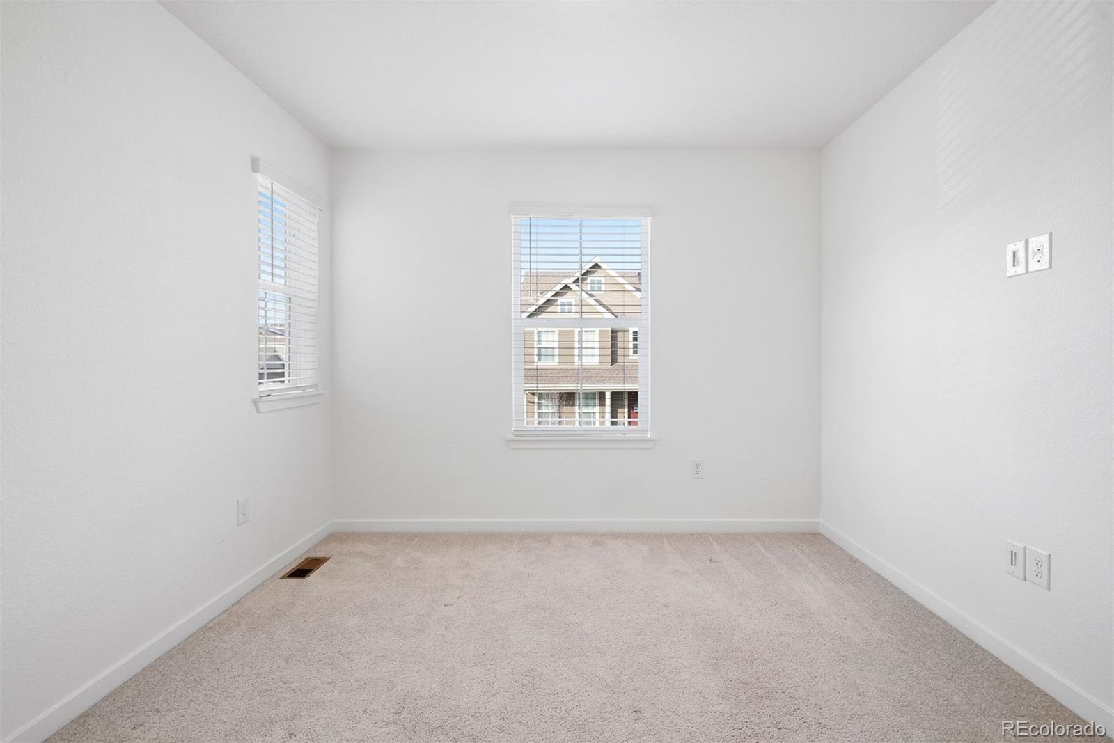 1631 Wright Alley