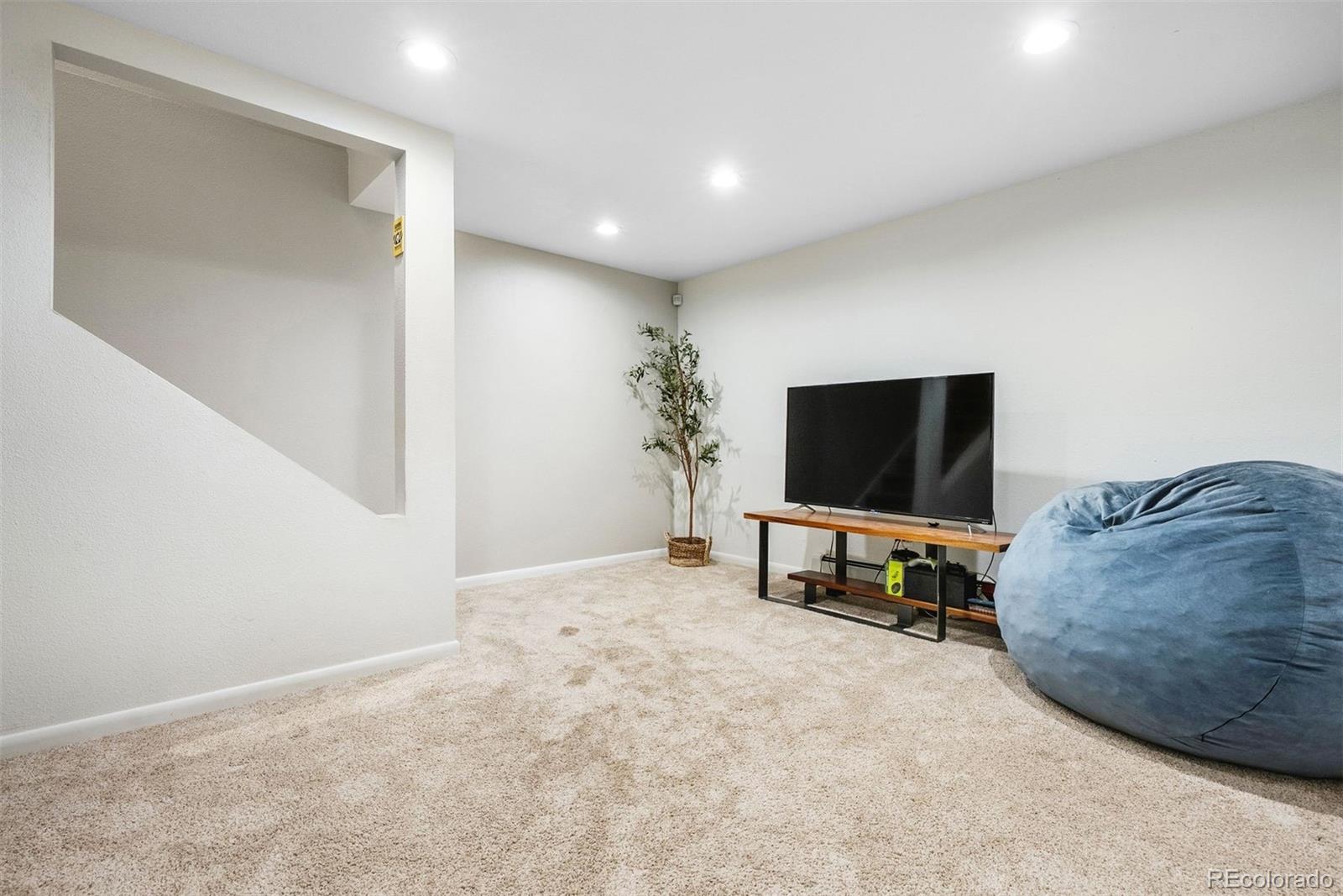 32399 Woodland Drive
