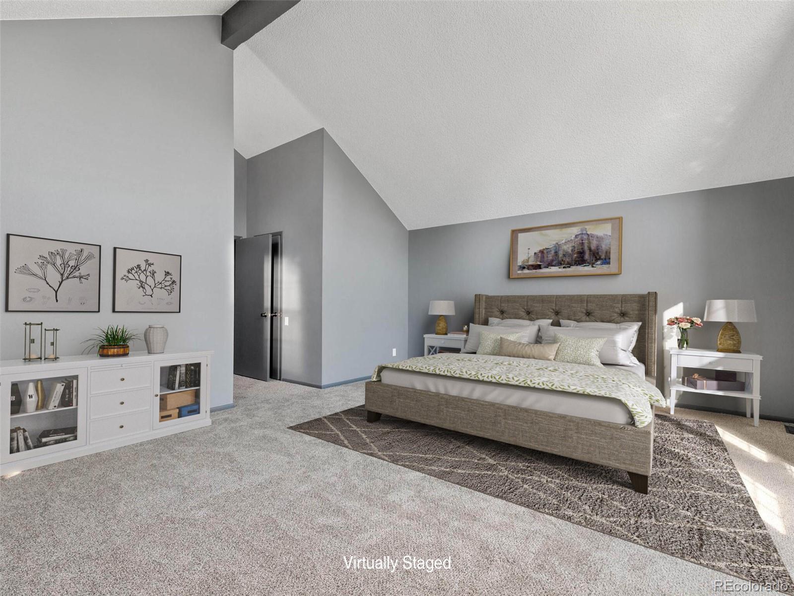 10317 King Court