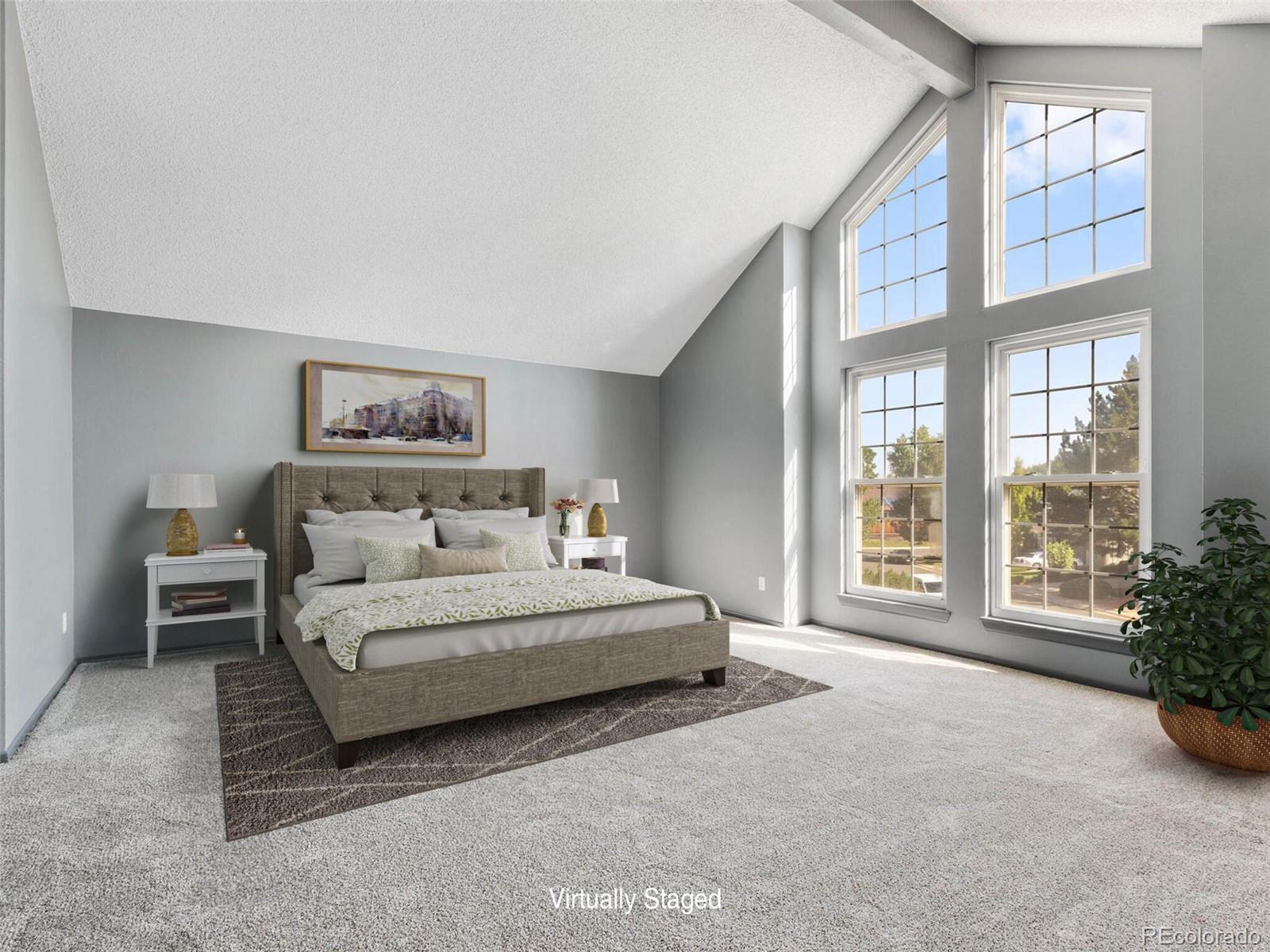10317 King Court