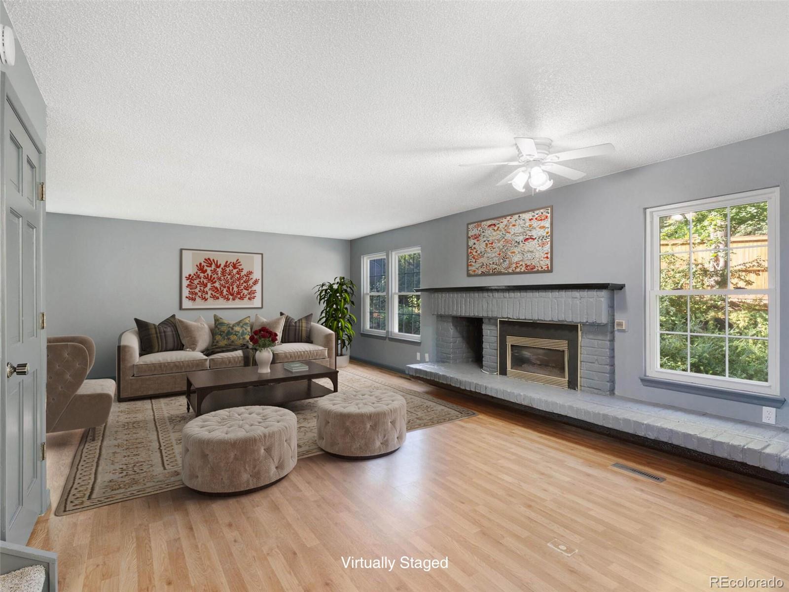 10317 King Court