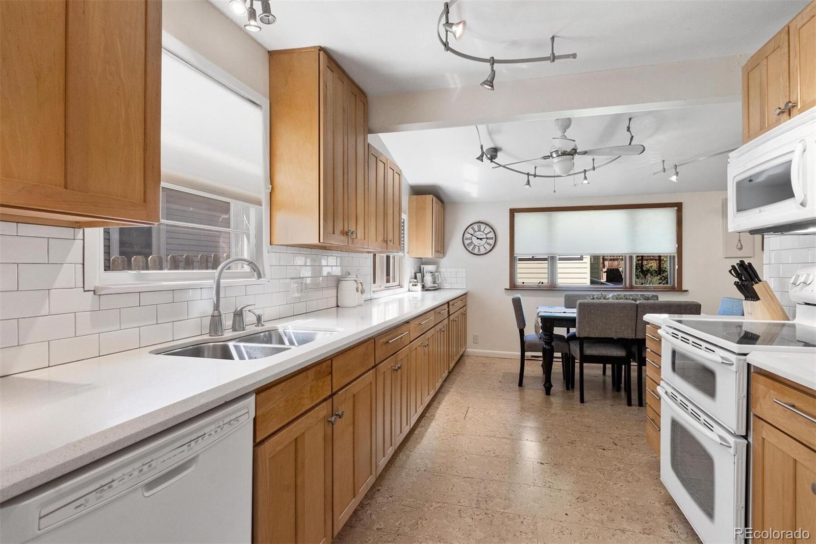 835 W 5th Street