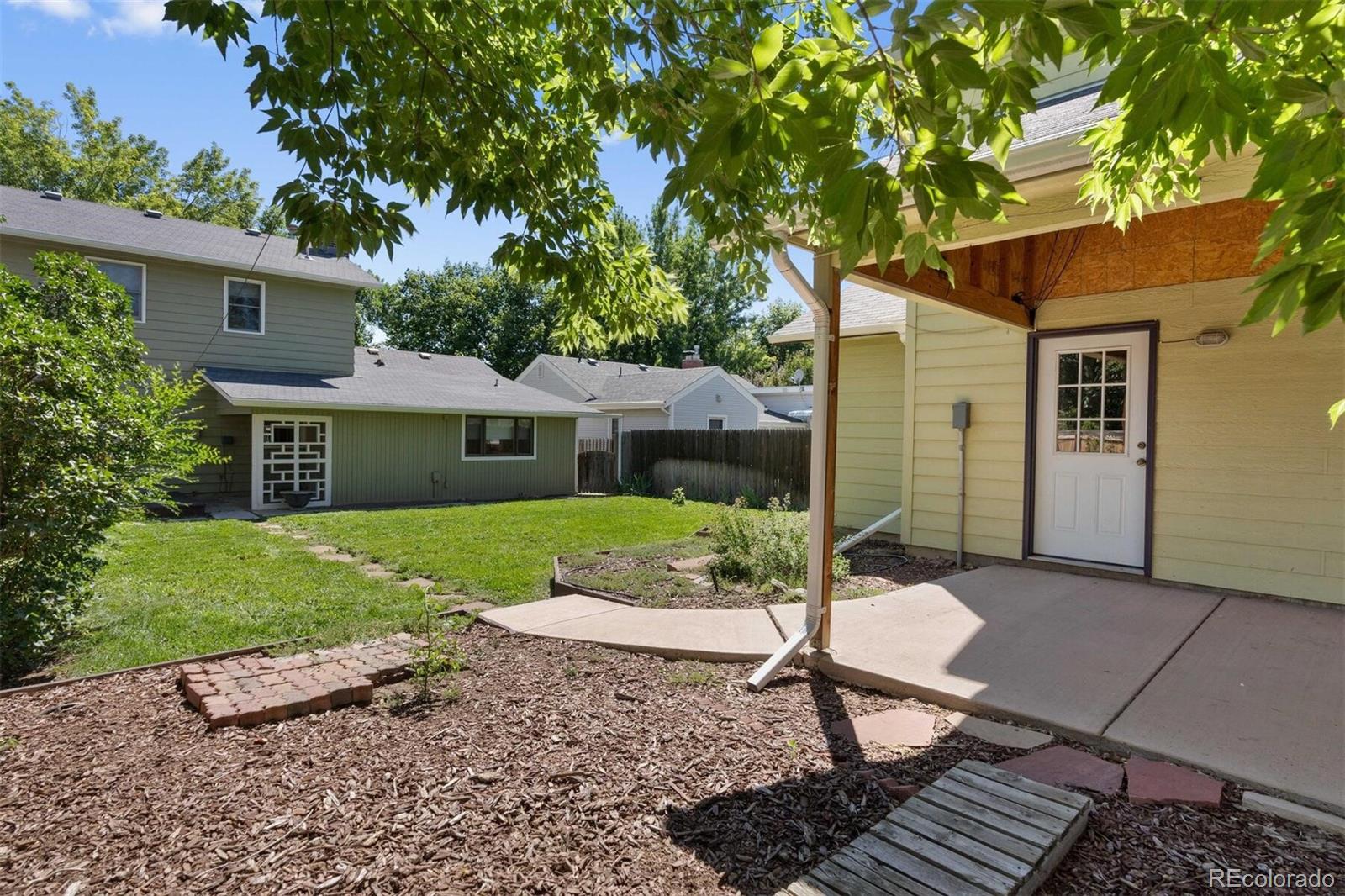 835 W 5th Street