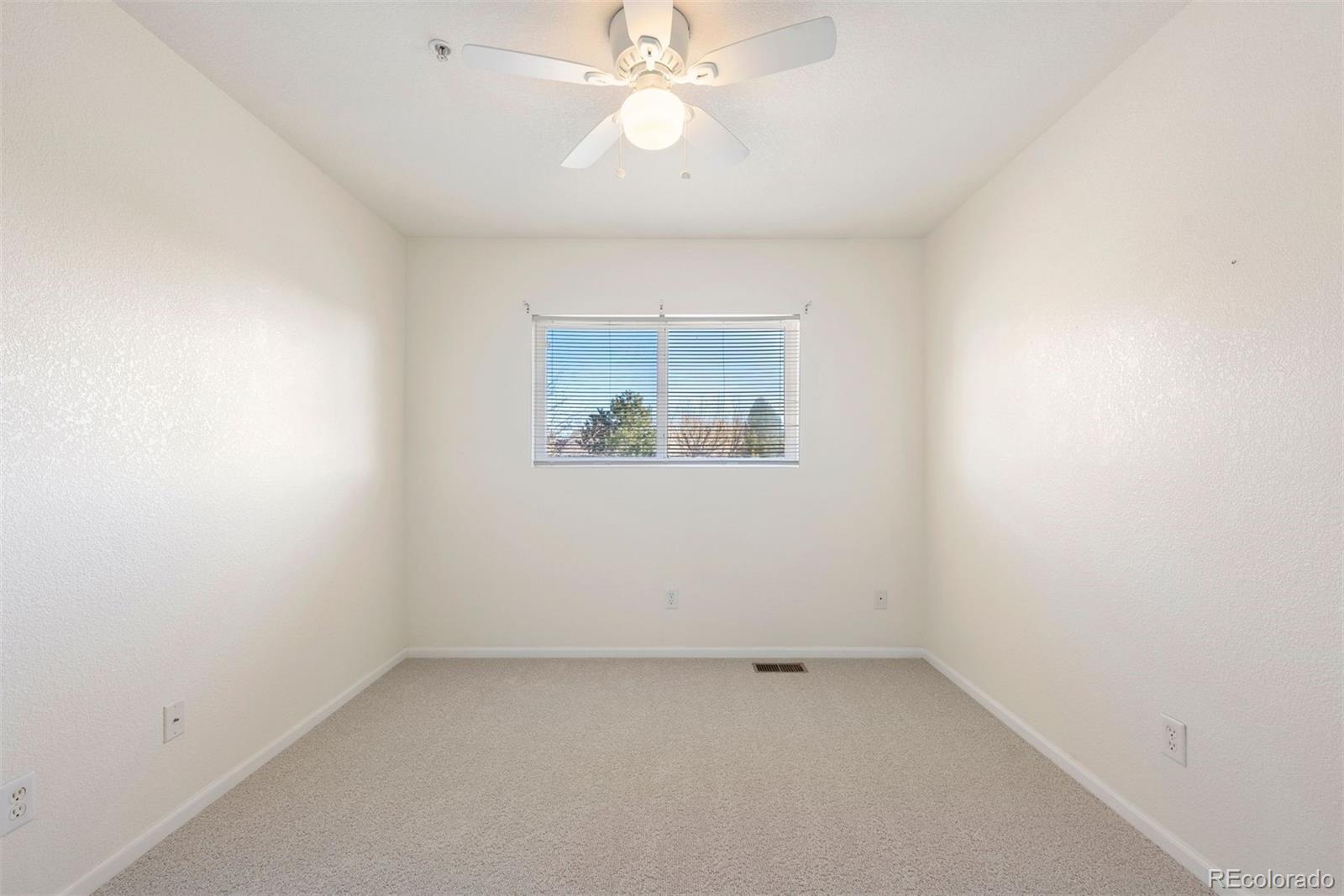 1601 Great Western Drive Unit: 7