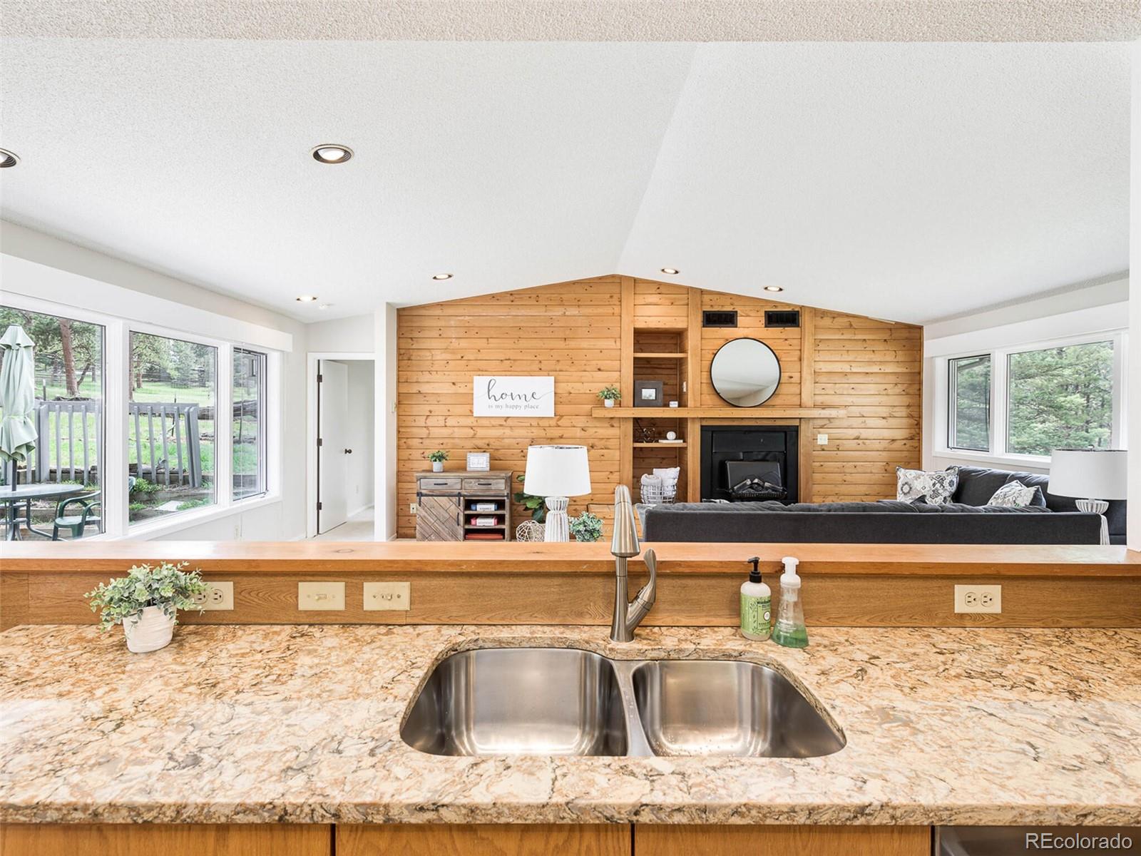 420 Pioneer Lane