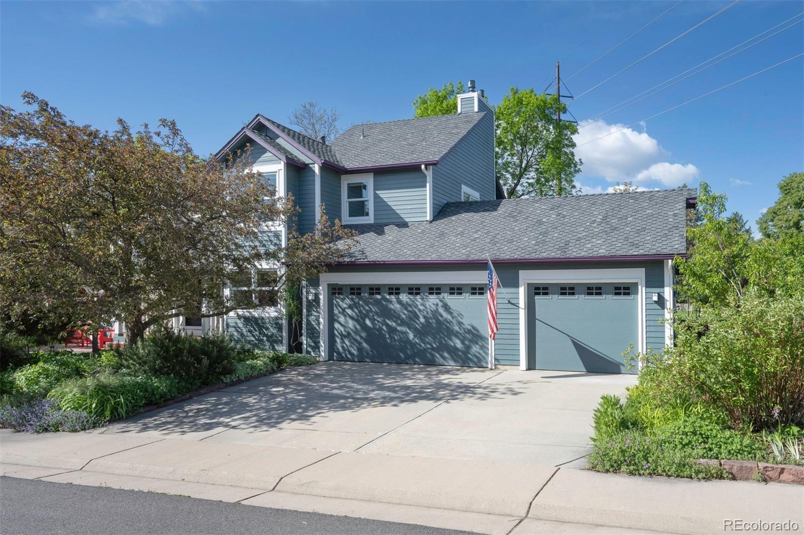 902 Grove Drive