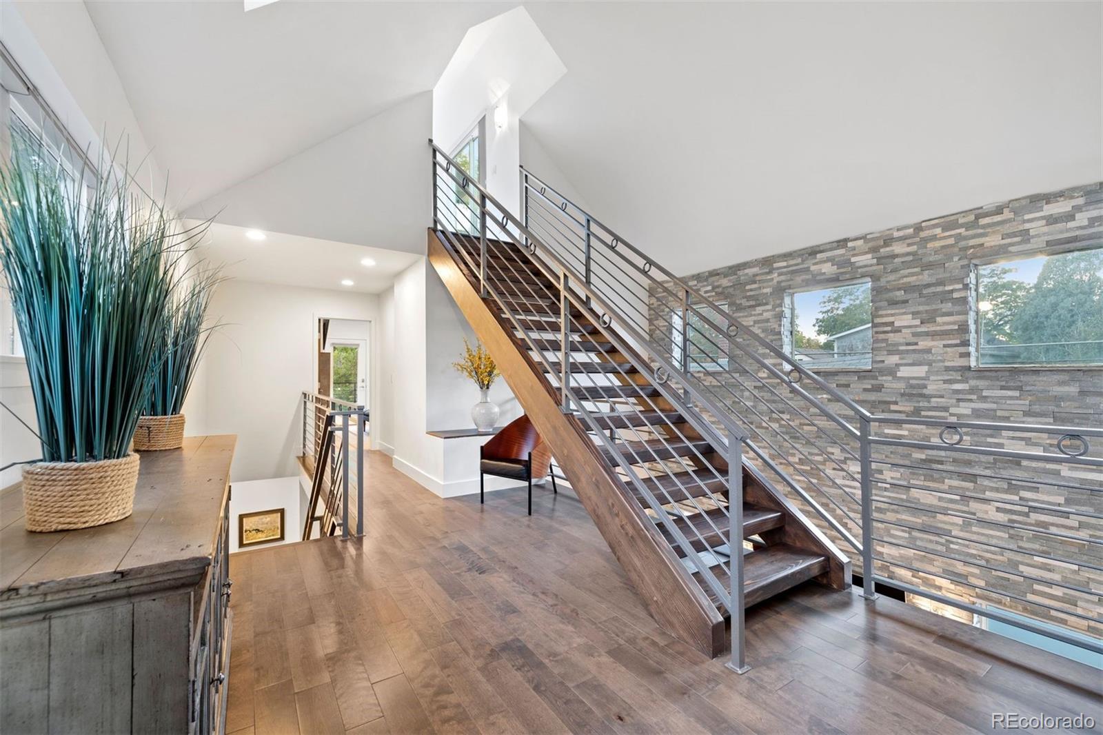 3537 W 40th Avenue