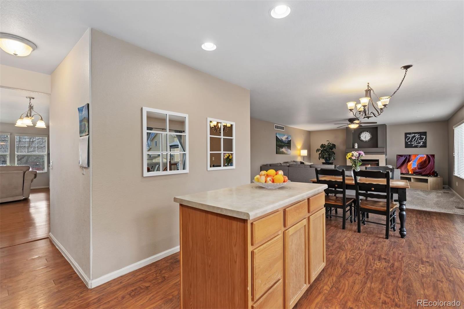1596 Persian Avenue