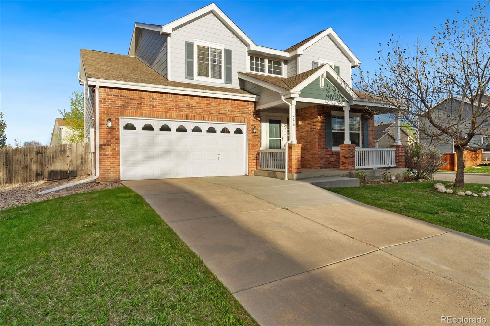 1596 Persian Avenue