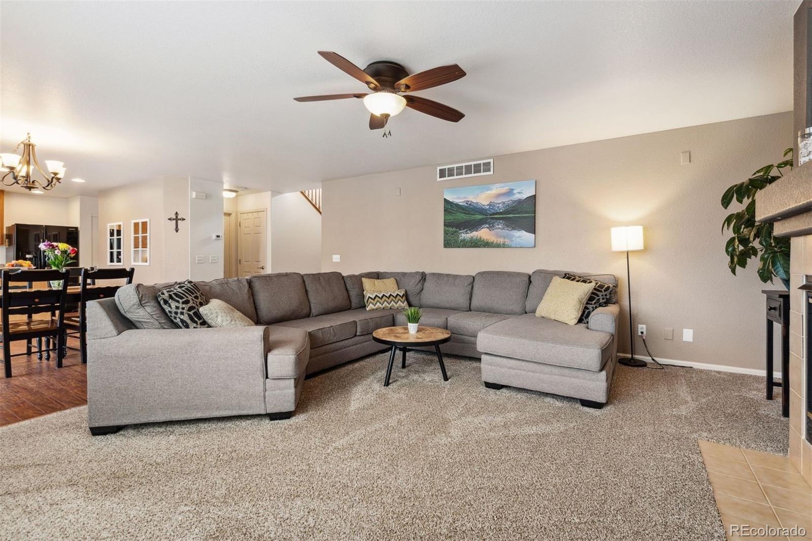 1596 Persian Avenue