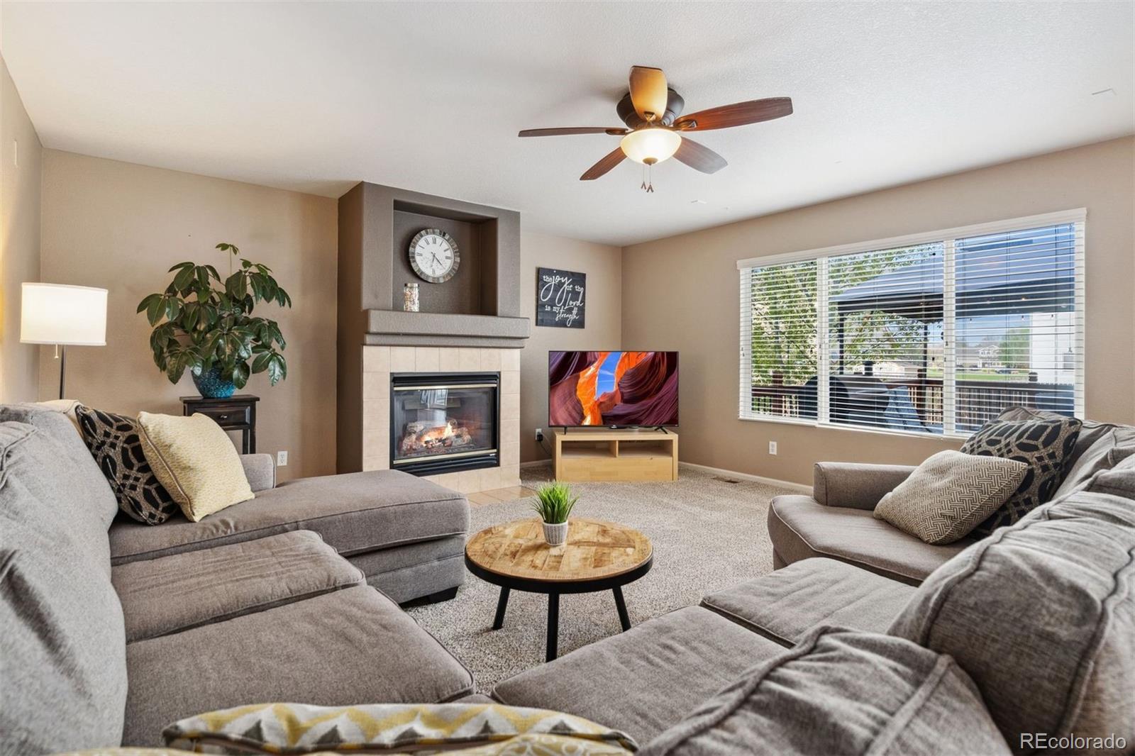 1596 Persian Avenue