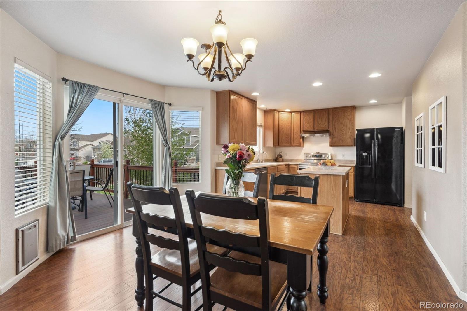 1596 Persian Avenue