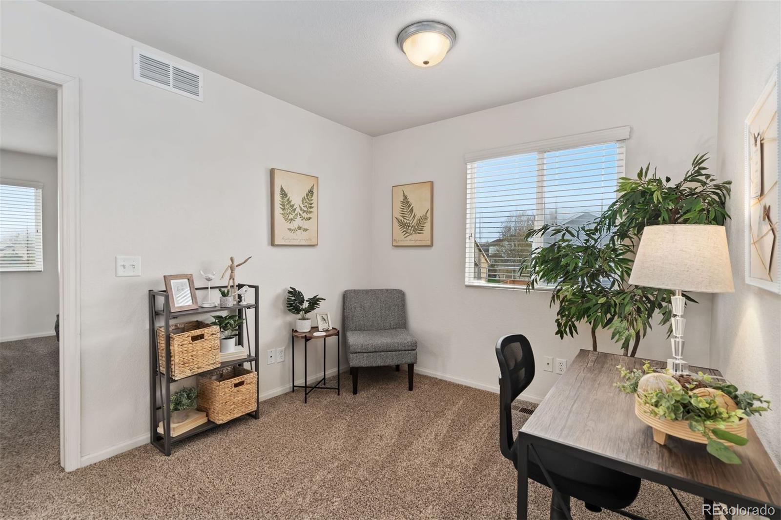 1596 Persian Avenue