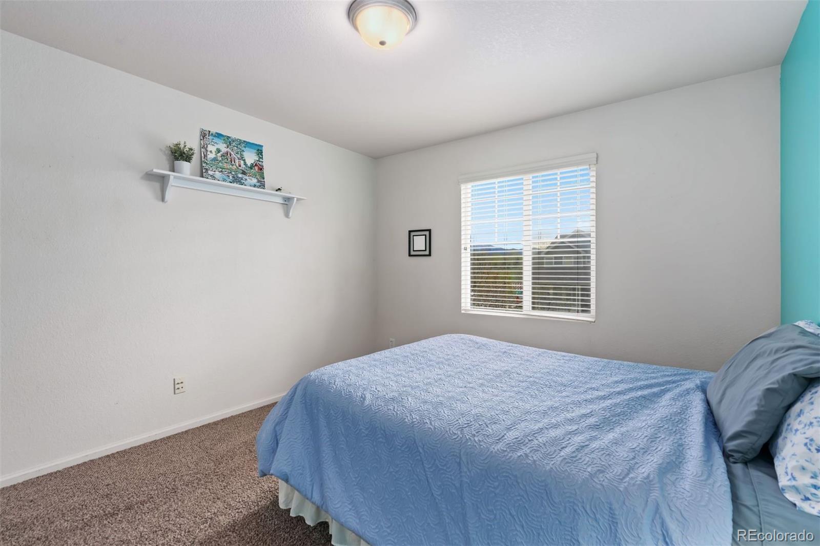 1596 Persian Avenue