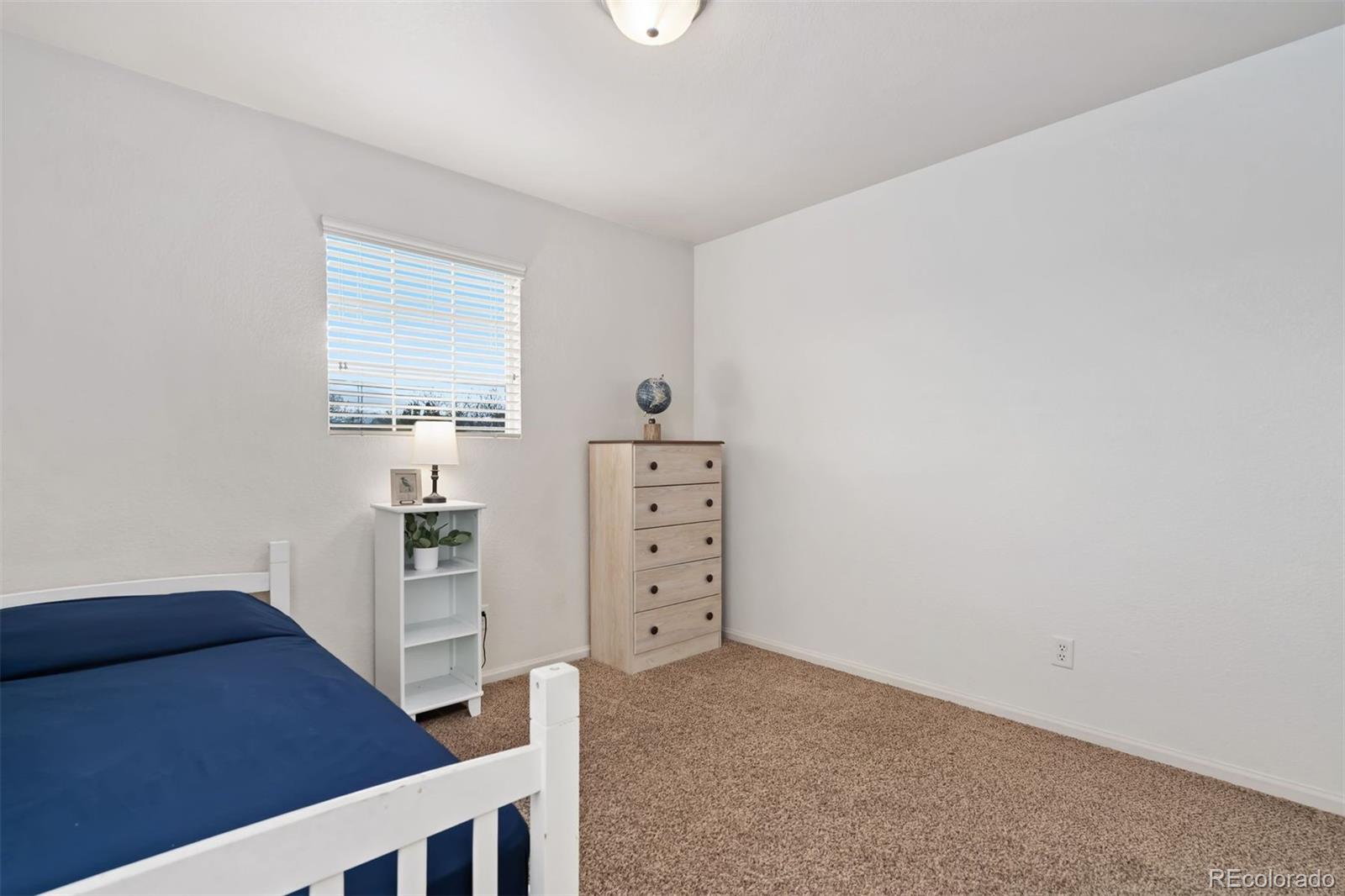 1596 Persian Avenue