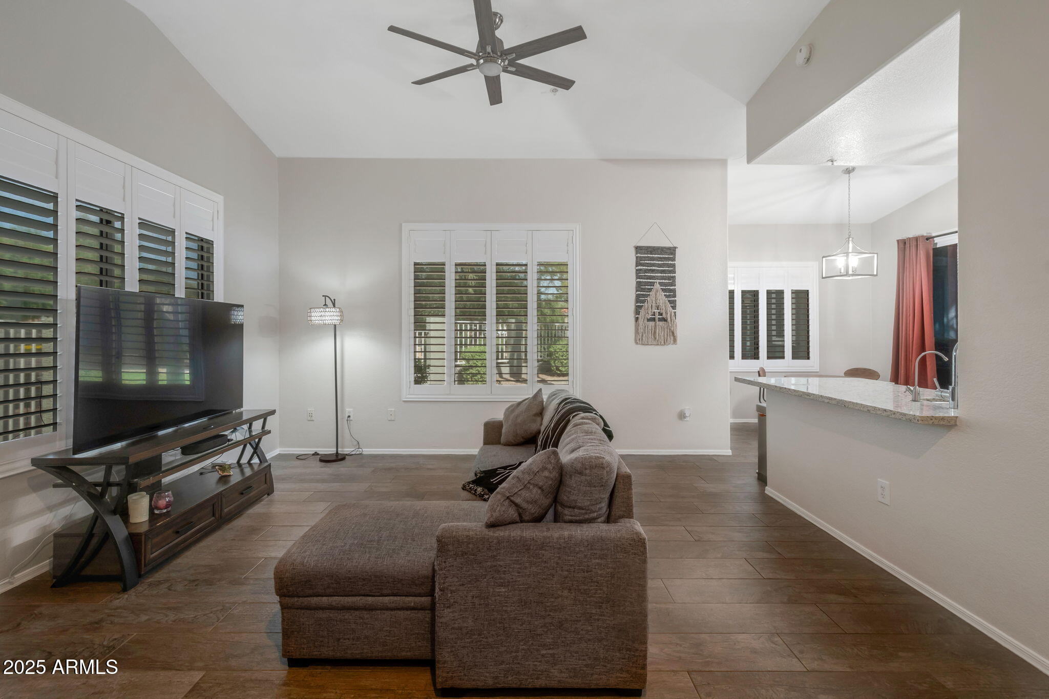 2929 W YORKSHIRE Drive, 1102