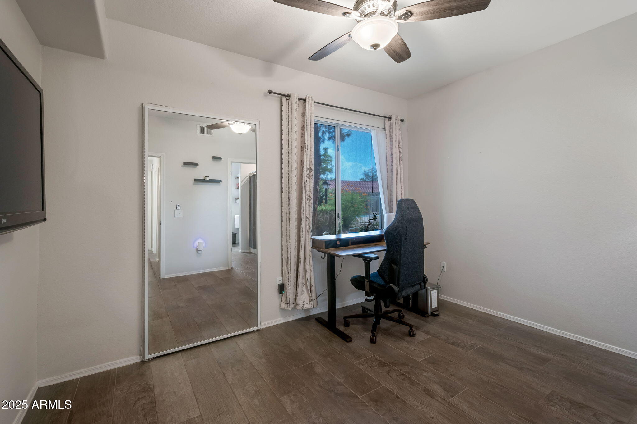 2929 W YORKSHIRE Drive, 1102