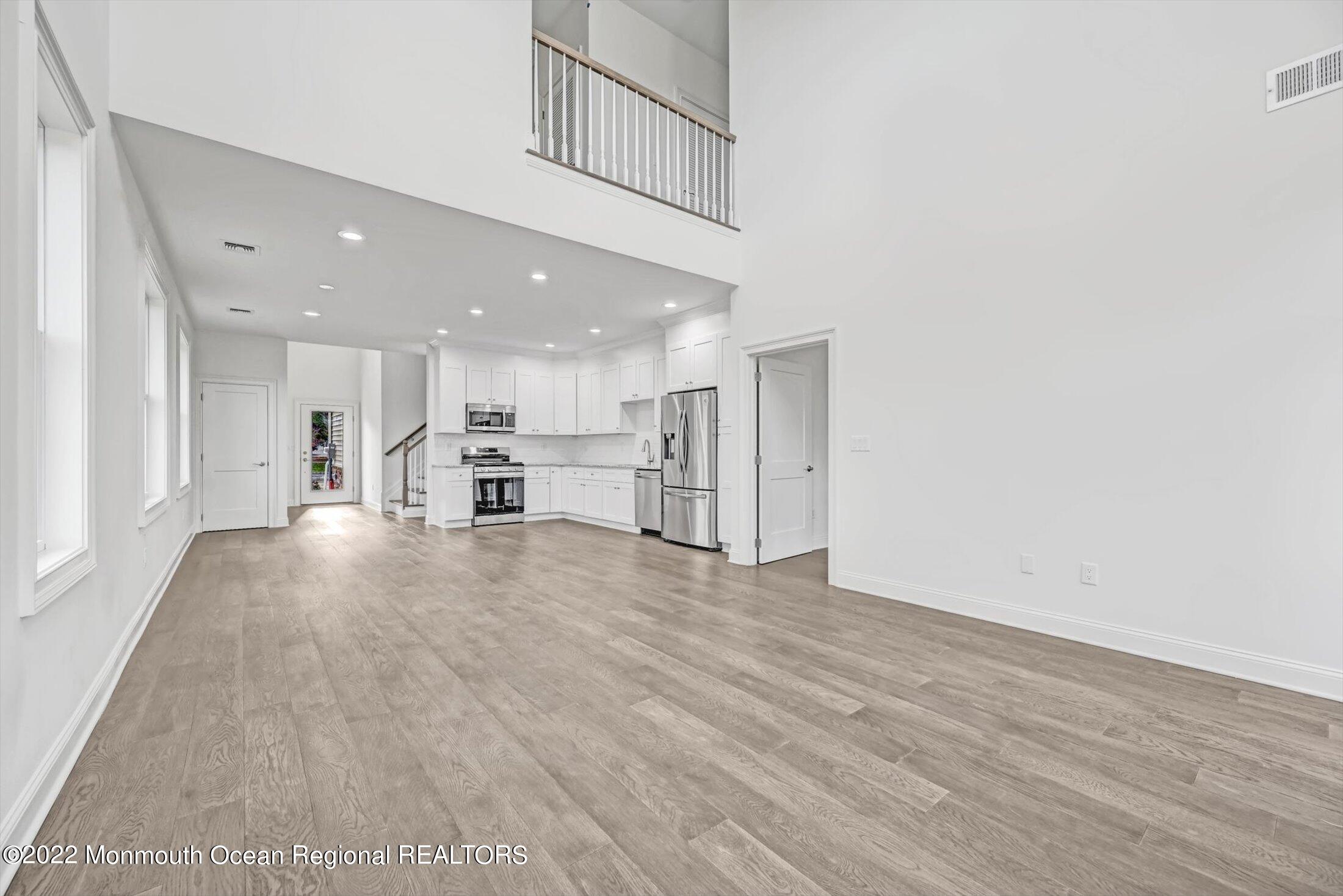111 Hedgerow Lane
