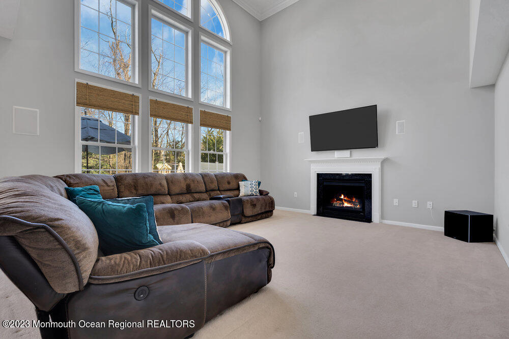 32 Springhouse Circle
