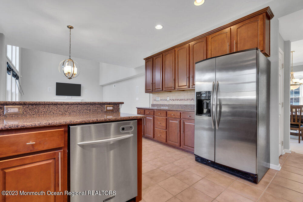 32 Springhouse Circle