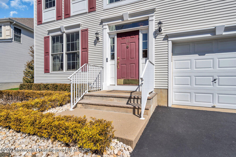 32 Springhouse Circle