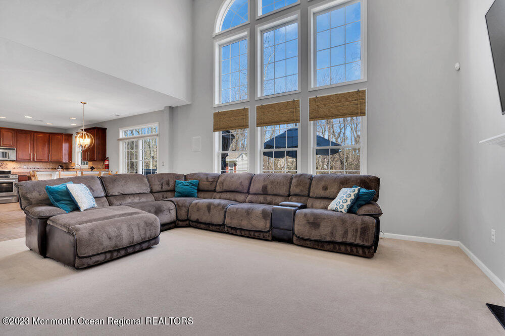 32 Springhouse Circle