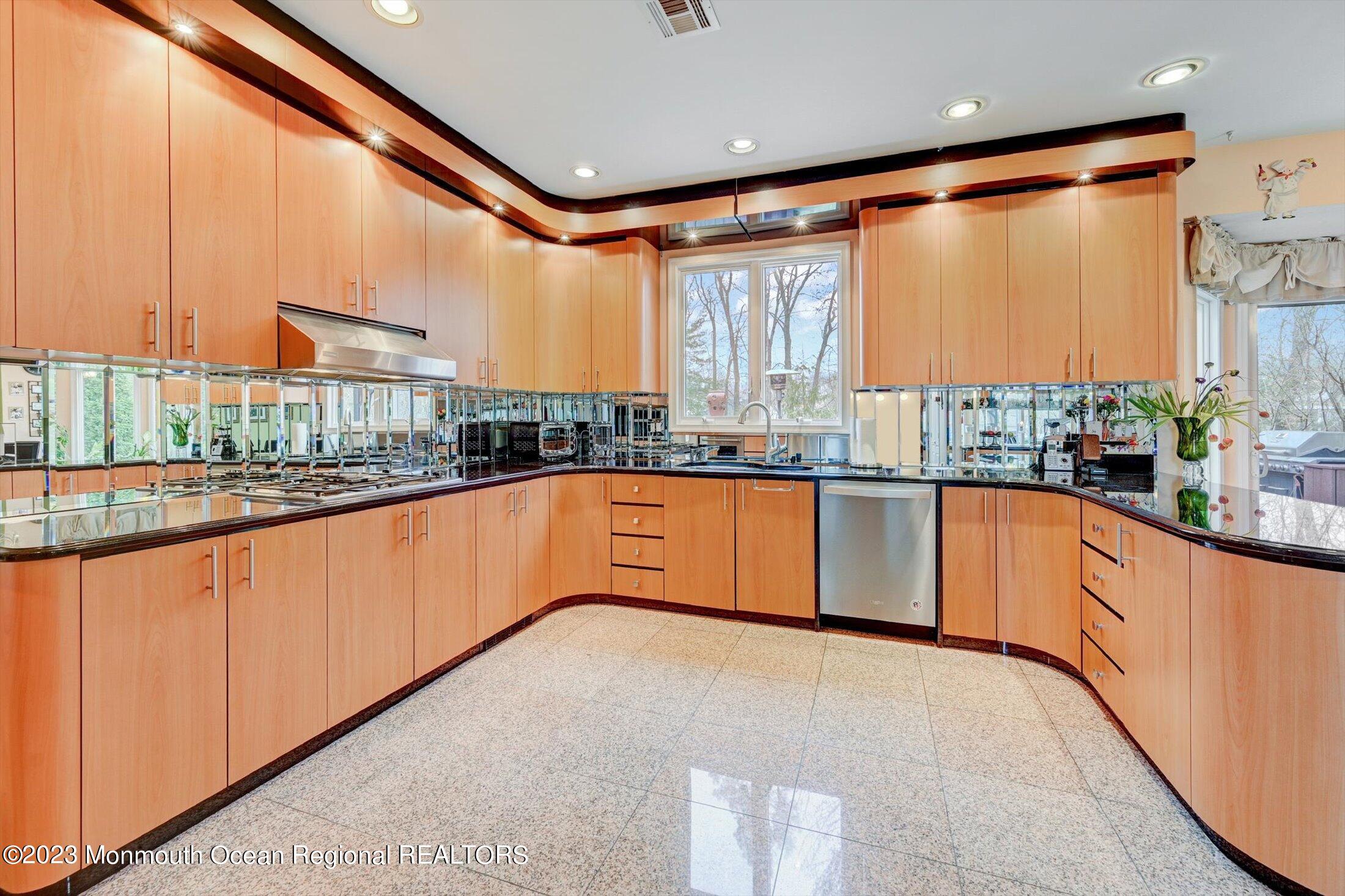 6 Welner Court