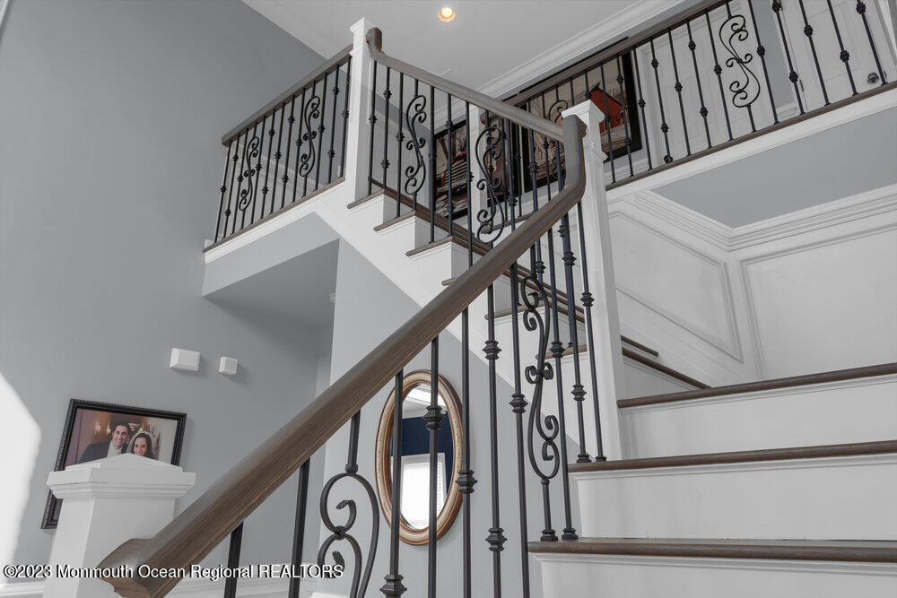 23 Hedgerow Lane