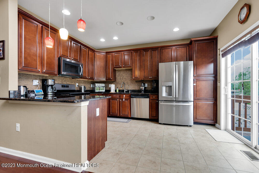 27 Demarest Drive