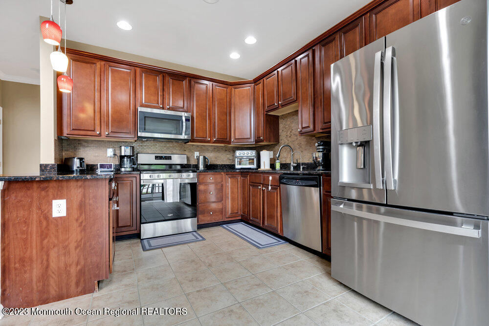 27 Demarest Drive