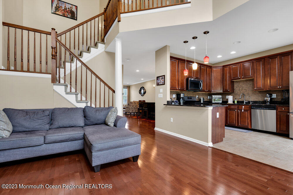 27 Demarest Drive