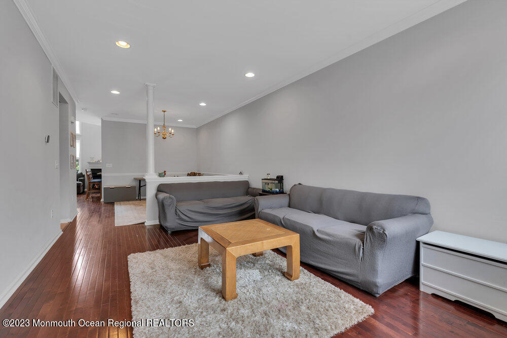 23 Chatsworth Road