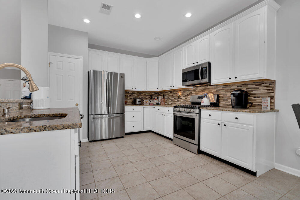 23 Fells Drive