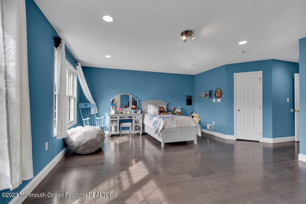 23 Fells Drive