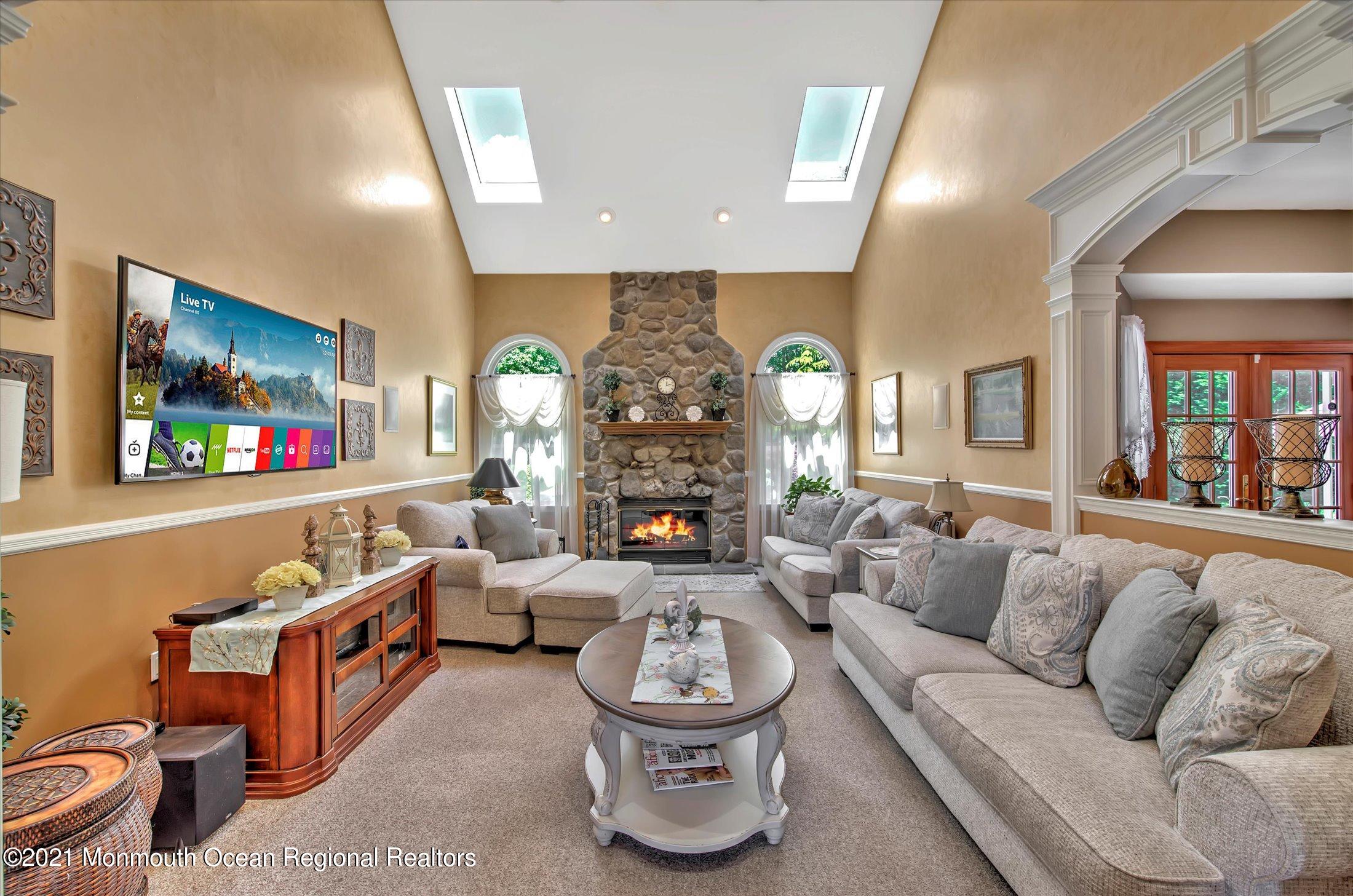 13 Appaloosa Drive