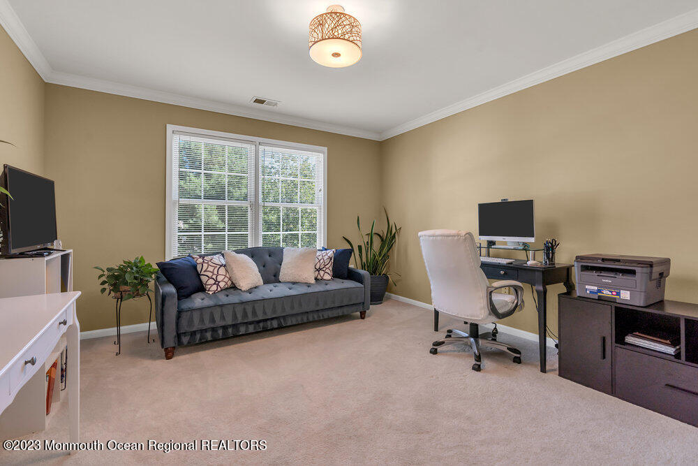 207 Deepwater Circle