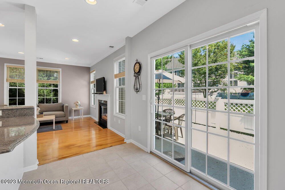 207 Deepwater Circle