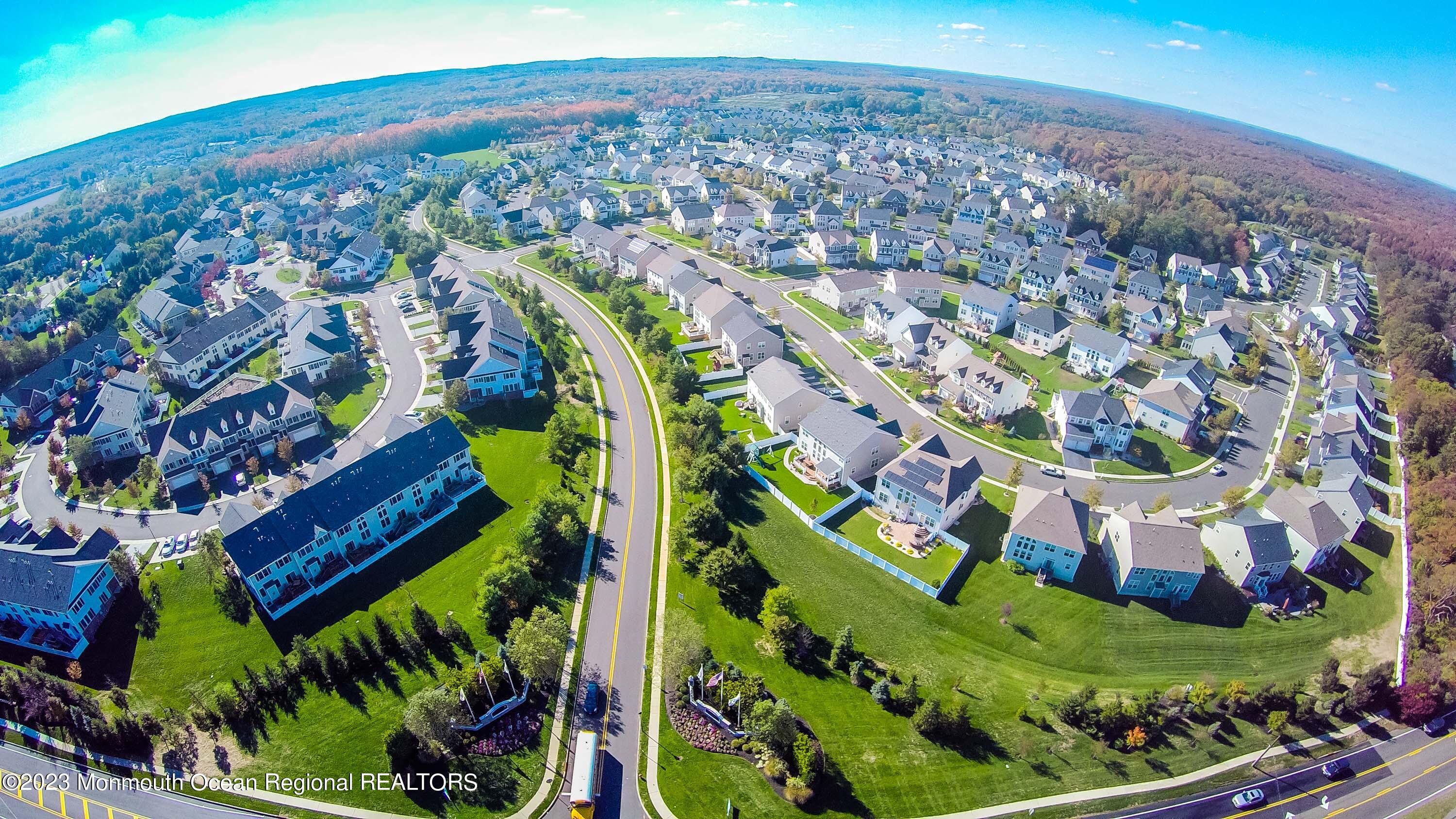 207 Deepwater Circle