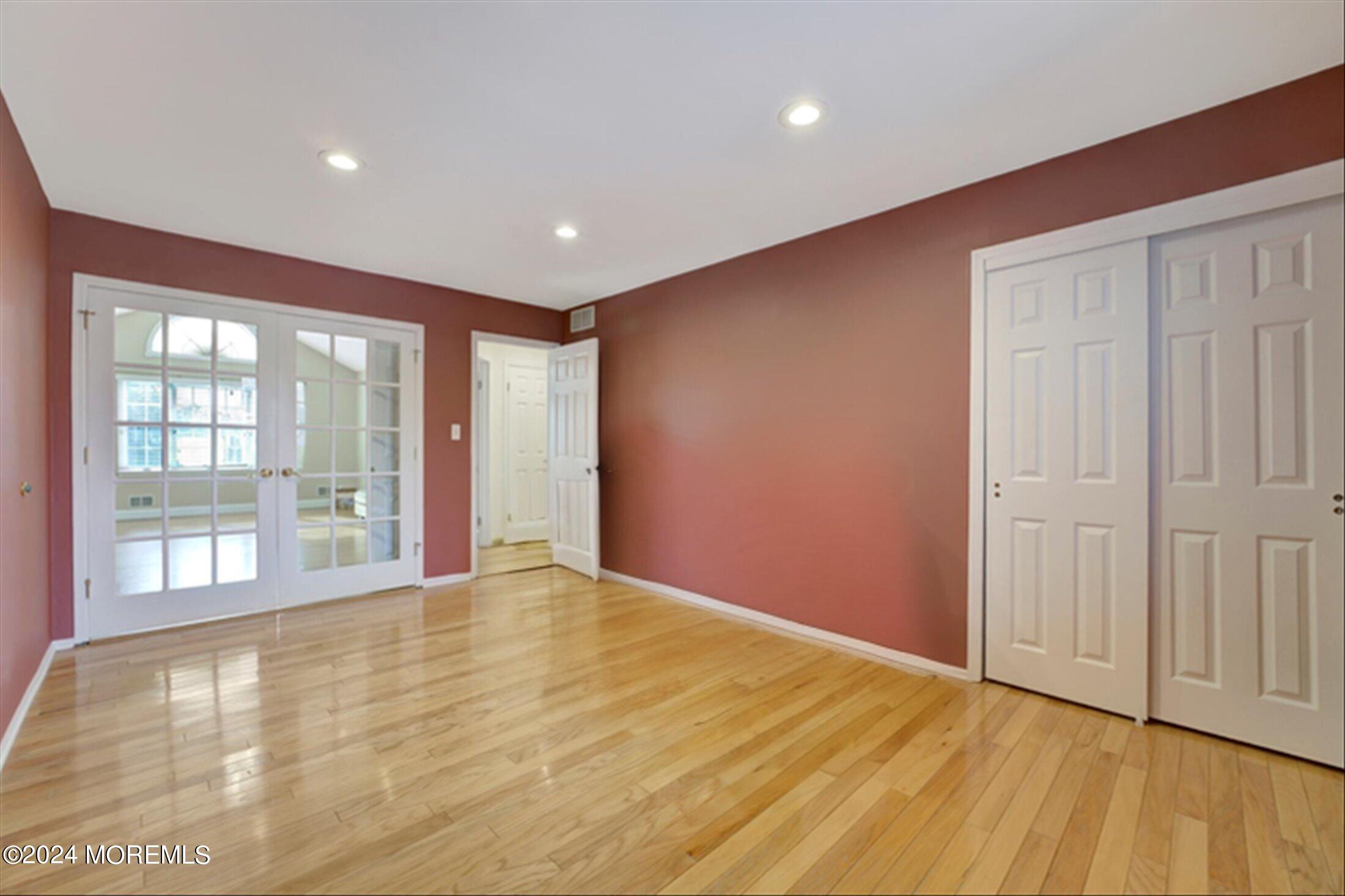 4 Joyce Court