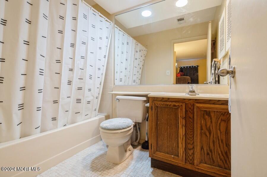 405 Brookview Court