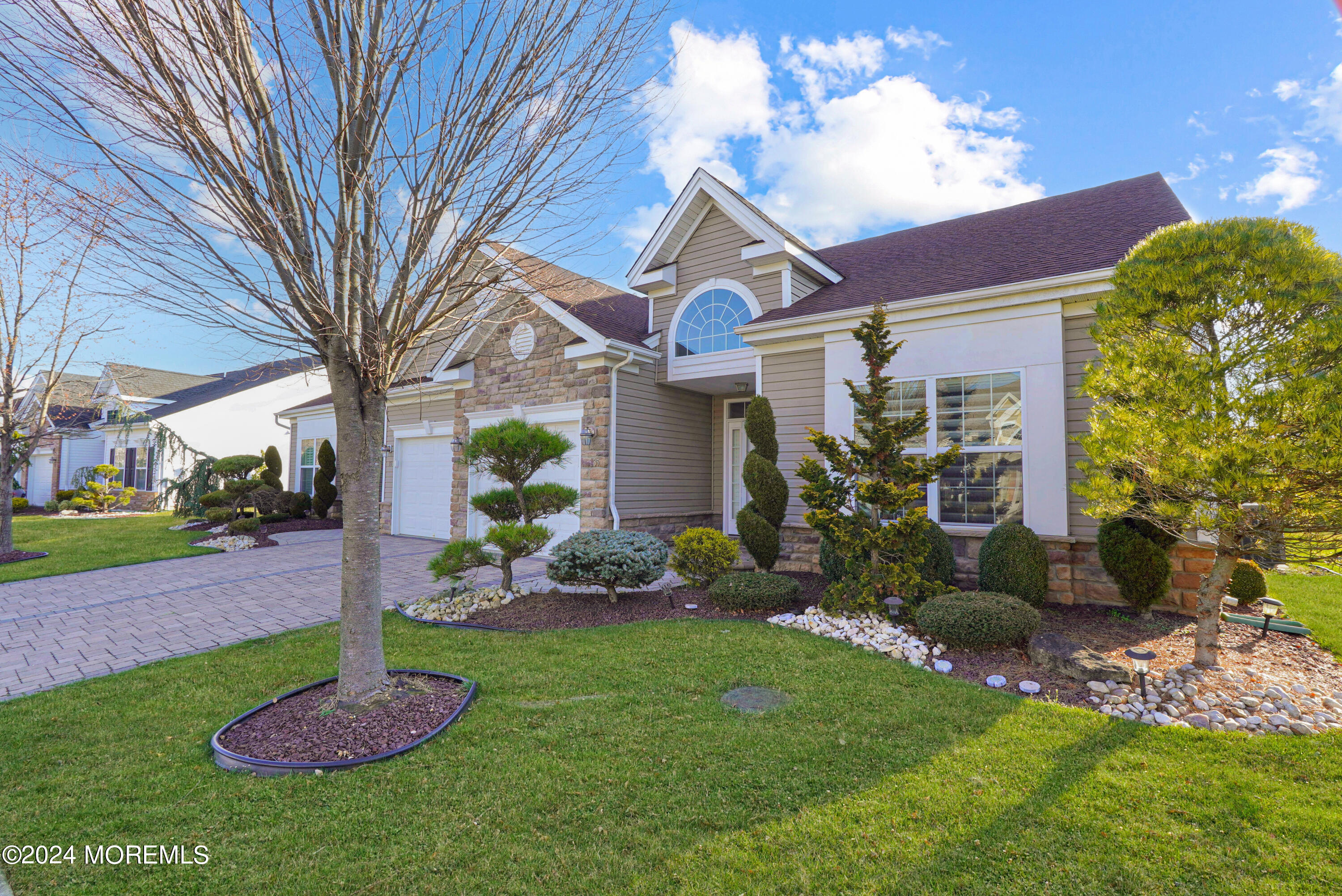 35 Diamond Spring Drive
