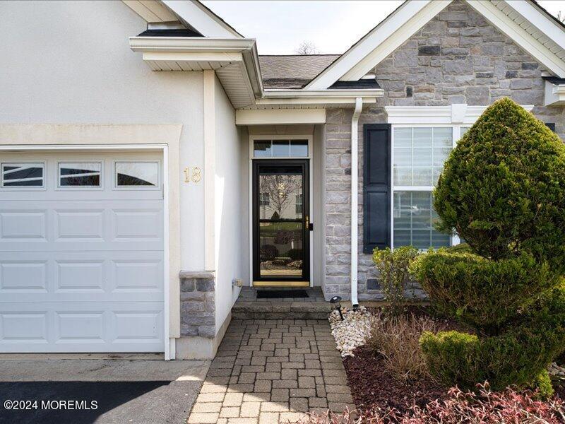 18 Wintergreen Drive