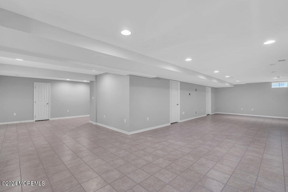 35 Springhouse Circle