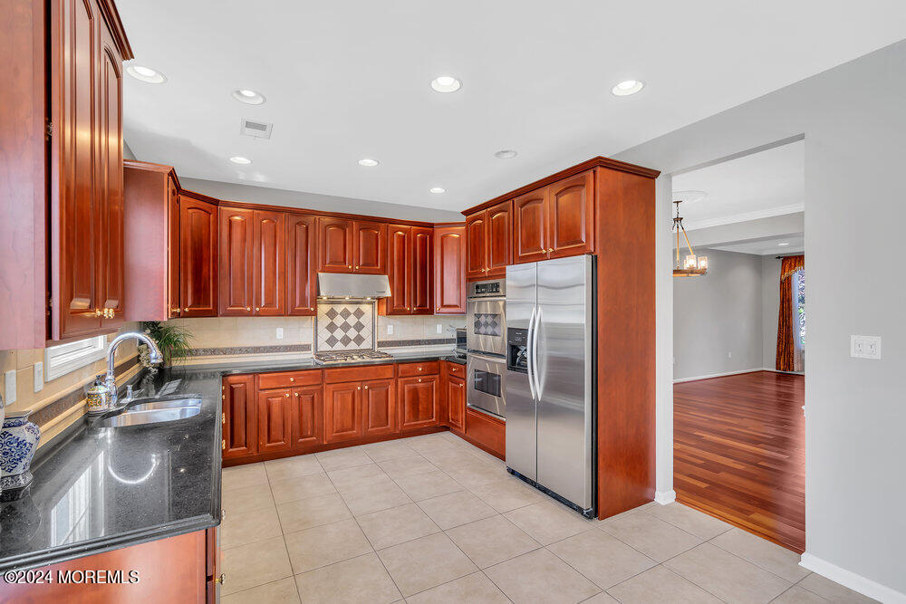 35 Springhouse Circle