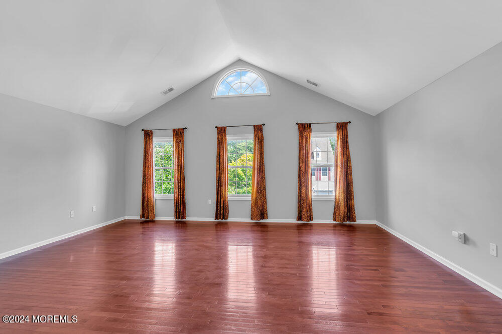 35 Springhouse Circle