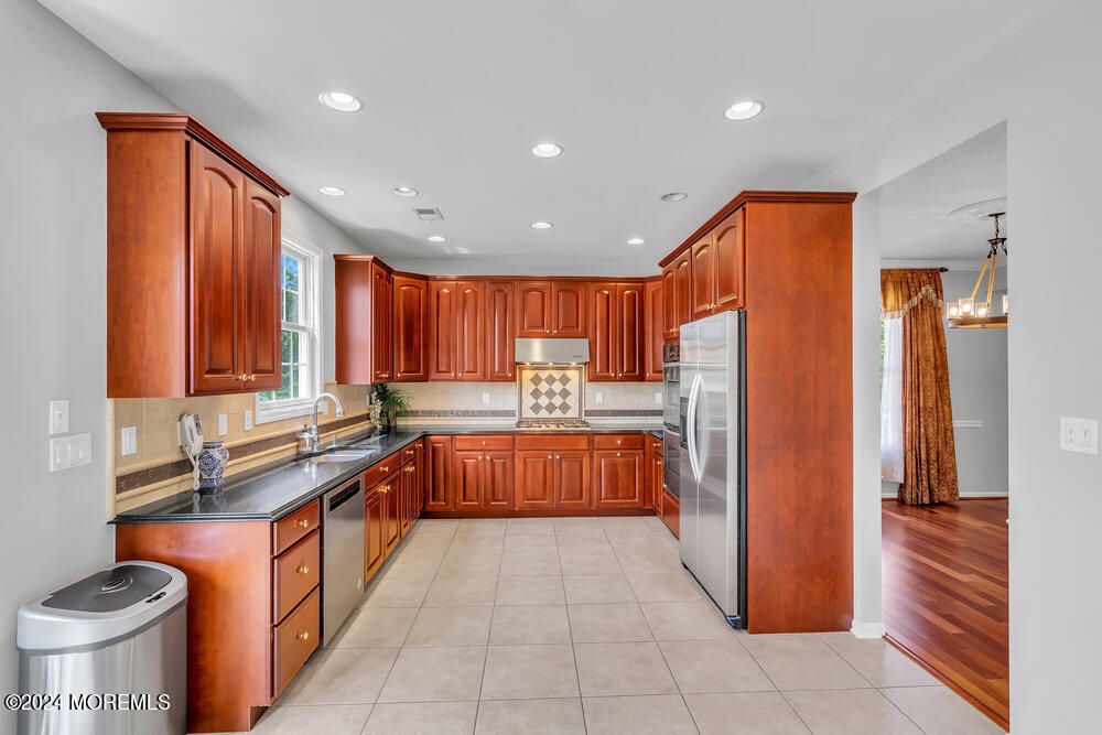 35 Springhouse Circle