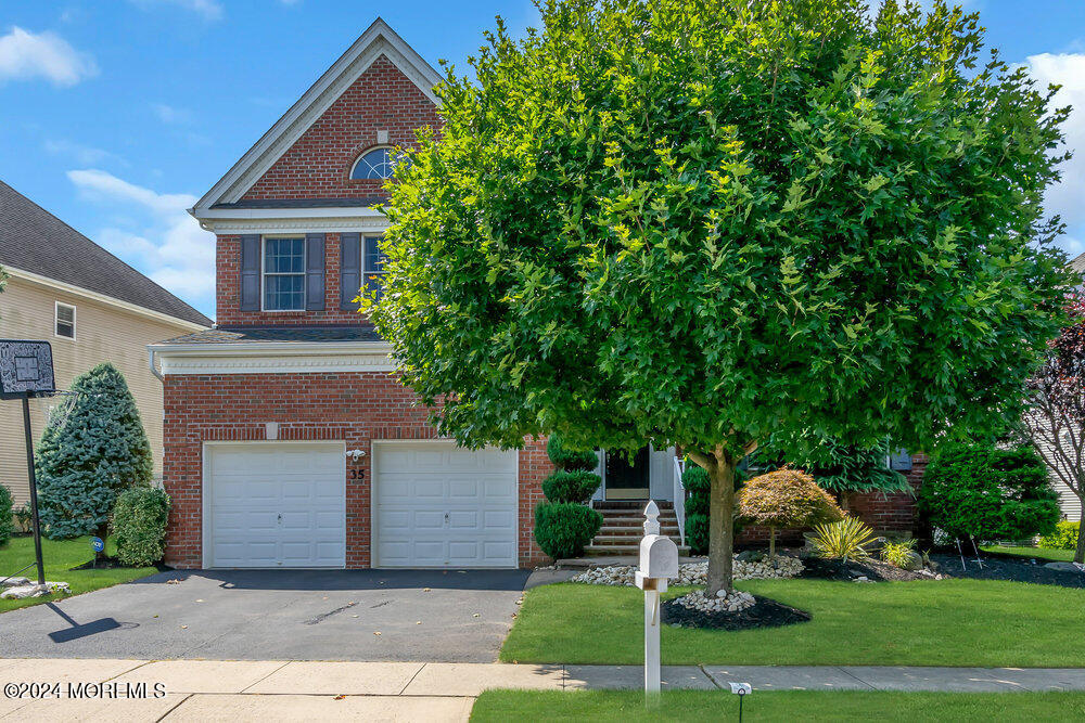 35 Springhouse Circle