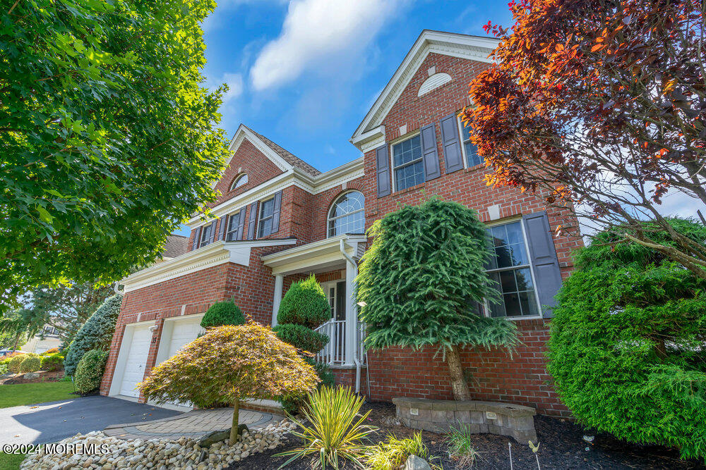 35 Springhouse Circle