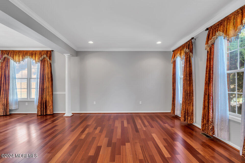 35 Springhouse Circle